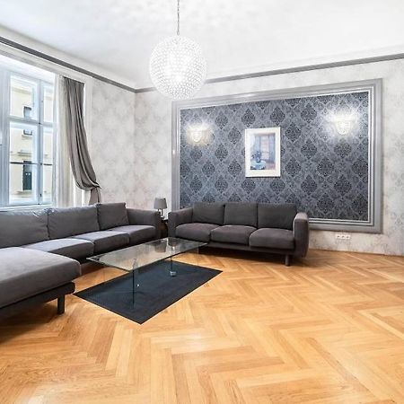 Carlton Suites Viyana Dış mekan fotoğraf