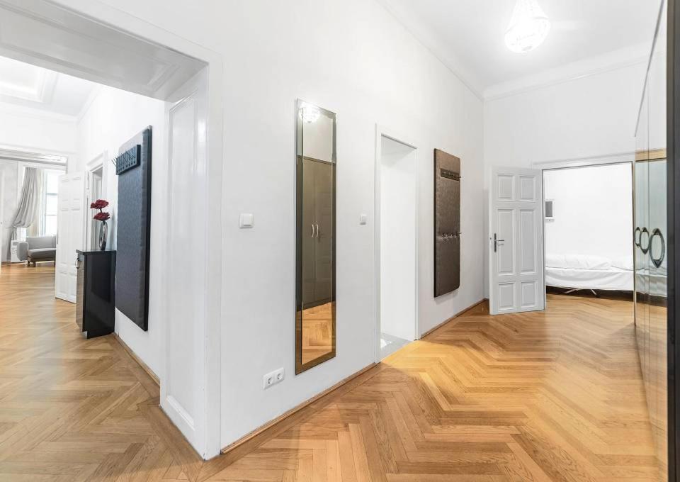 Carlton Suites Viyana Dış mekan fotoğraf