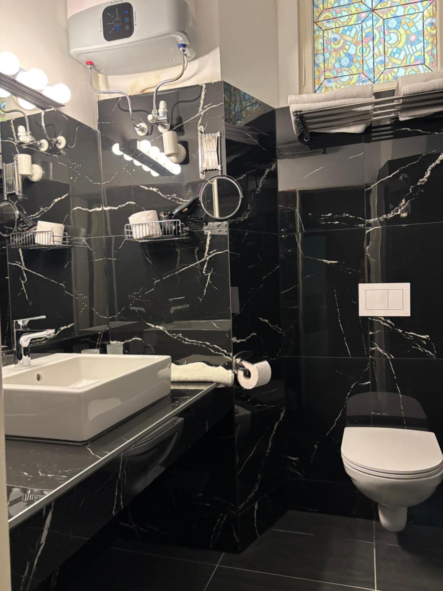 Carlton Suites Viyana Dış mekan fotoğraf
